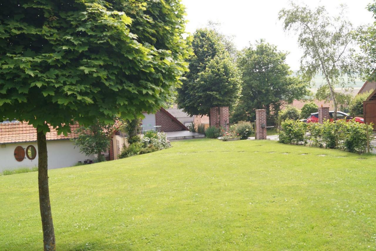 Gite Les Charmes Du Petit Pre Lumbres Exterior foto